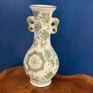 Vintage Green & White Chinese Cizhou Style Porcelain Vase 8.5” x 4.5” Wide